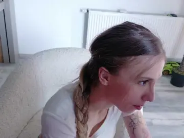 Bongacams Adult Webcam of DiddySweet1