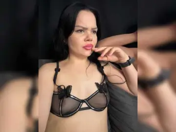 Bongacams Private Sex Chat of SweetHoles69