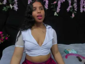 Bongacams Free Porn Cam of SquirtDirty