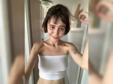 Bongacams Best live sex cam show of thechloee