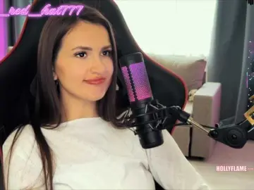 Bongacams Nude Webcam of Supergirl7771