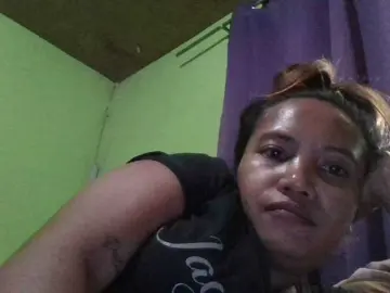 Bongacams Watch Live Sex Cams of myoneandonly