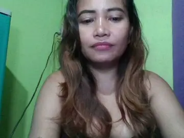 Bongacams Watch Live Sex Cams of myoneandonly