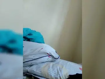 Bongacams Free Live Porn of Queenbeea