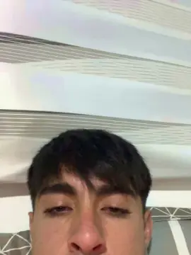 Cam4 Free Porn Cam of angxlz22