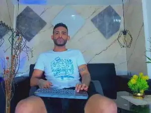 Cam4 Best Webcam of dominic_max1