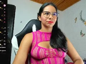 Cam4 Sex Cam of hoffman_alisson
