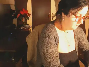 Cam4 Free Live Porn of LollaGreate