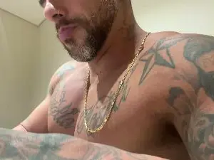 Cam4 Live Porn of ZionZaiferd
