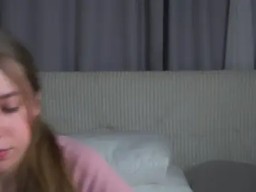 Cam4 Nude Webcam of CharlieParfitt