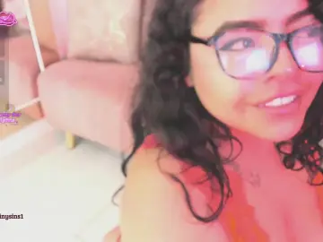 Cam4 Adult Video Chat of DestinySins