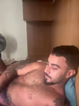 Cam4 Adult Webcam of taurusboy27