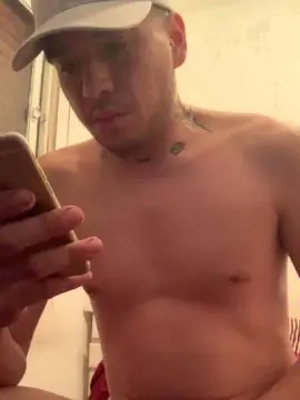 Cam4 Free Live Porn of garete97