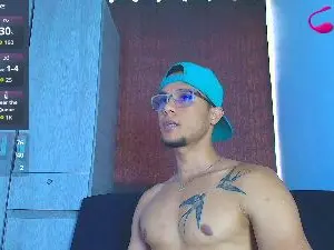 Cam4 Sex Chat of Roy_barney