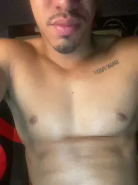 Cam4 Free Live Porn of Gabo_bahia22