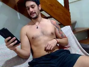 Cam4 Live Porn of bigale24
