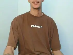 Cam4 Nude Webcam of GiganteOMenino