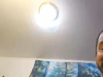 Cam4 Adult Video Chat of StruggleSnugs