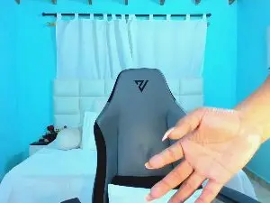 Cam4 Watch Live Sex Cams of shadia_orozco