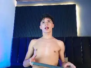 Cam4 Sex Chat of Logan_Steel