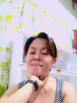 Cam4 Watch Live Sex Cams of Queenbee82