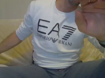 Cam4 Watch Live Sex Cams of eros1981hot1