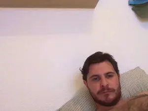 Cam4 Live Sex of espboy4girl97