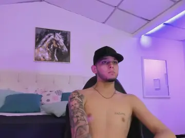 Cam4 Free Live Porn of Mathewboy1