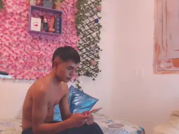 Cam4 Live Sex of williams_0