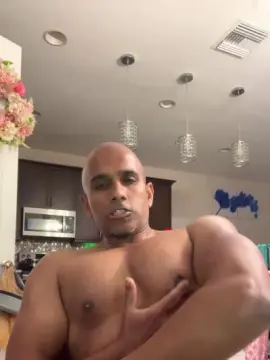 Cam4 Watch Live Sex Cams of Beachmusclefit