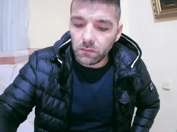 Cam4 Live Sex Cam of benny_malo