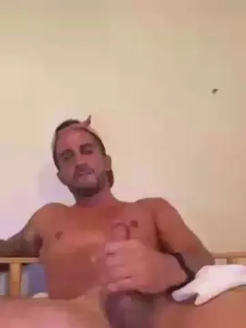 Cam4 Sex Cam of Compahot2204