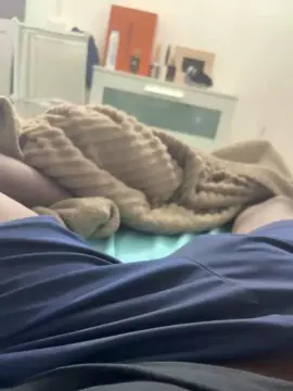 Cam4 Free Porn Cam of piselloenorme18