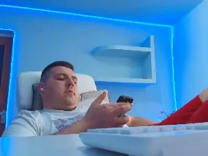 Cam4 Free Live Porn of Jasonjacks8