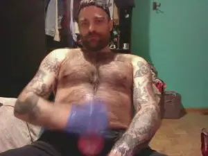 Cam4 Free Live Porn of throatfucker21