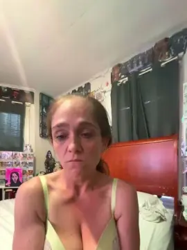 Cam4 Live Sex of SaraLaw22