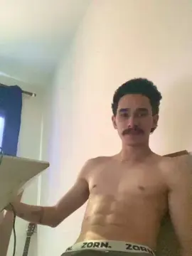 Cam4 Free Porn Cam of branquinho62go