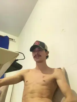 Cam4 Free Porn Cam of branquinho62go