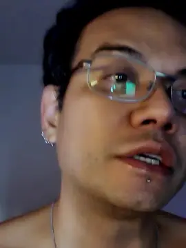 Cam4 Adult Video Chat of leo_kenzo