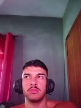 Cam4 Nude Webcam of robsonhaha