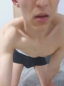 Cam4 Nude Webcam of Ayden_Max