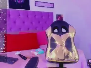 Cam4 Free Live Porn of Aily_star