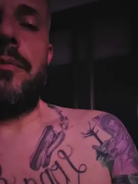 Cam4 Sex Chat of Bighandx