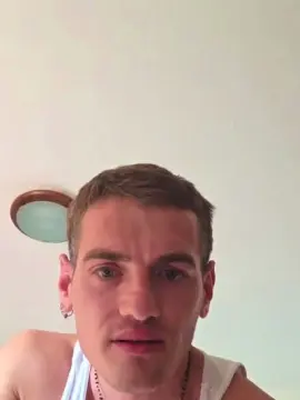 Cam4 Free Porn Cam of Lyamtu