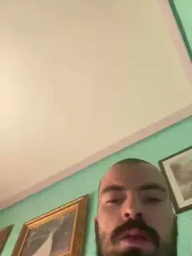 Cam4 Live Porn of frantri00