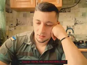 Cam4 Live Sex Cam of NiksLaRedhott