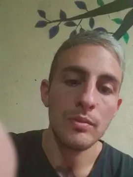 Cam4 Free Live Porn of ezequiel156