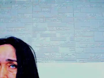 Cam4 Live Sex of BigLabbia