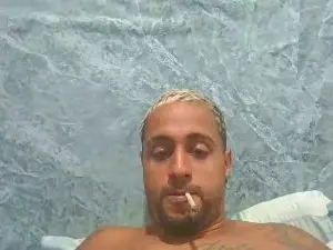 Cam4 Adult Video Chat of theuzinsaldanha