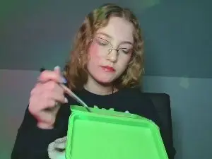 Cam4 Live Sex of crazy_c_urly